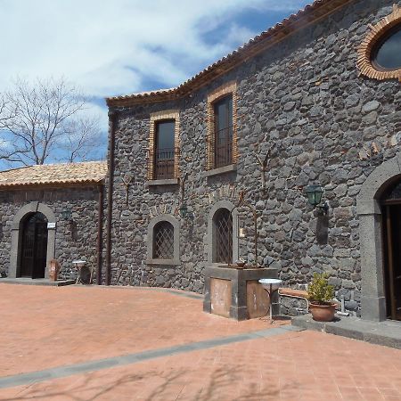 Le Cisterne Dell'Etna Hotel Calcerana-Marina Exterior foto
